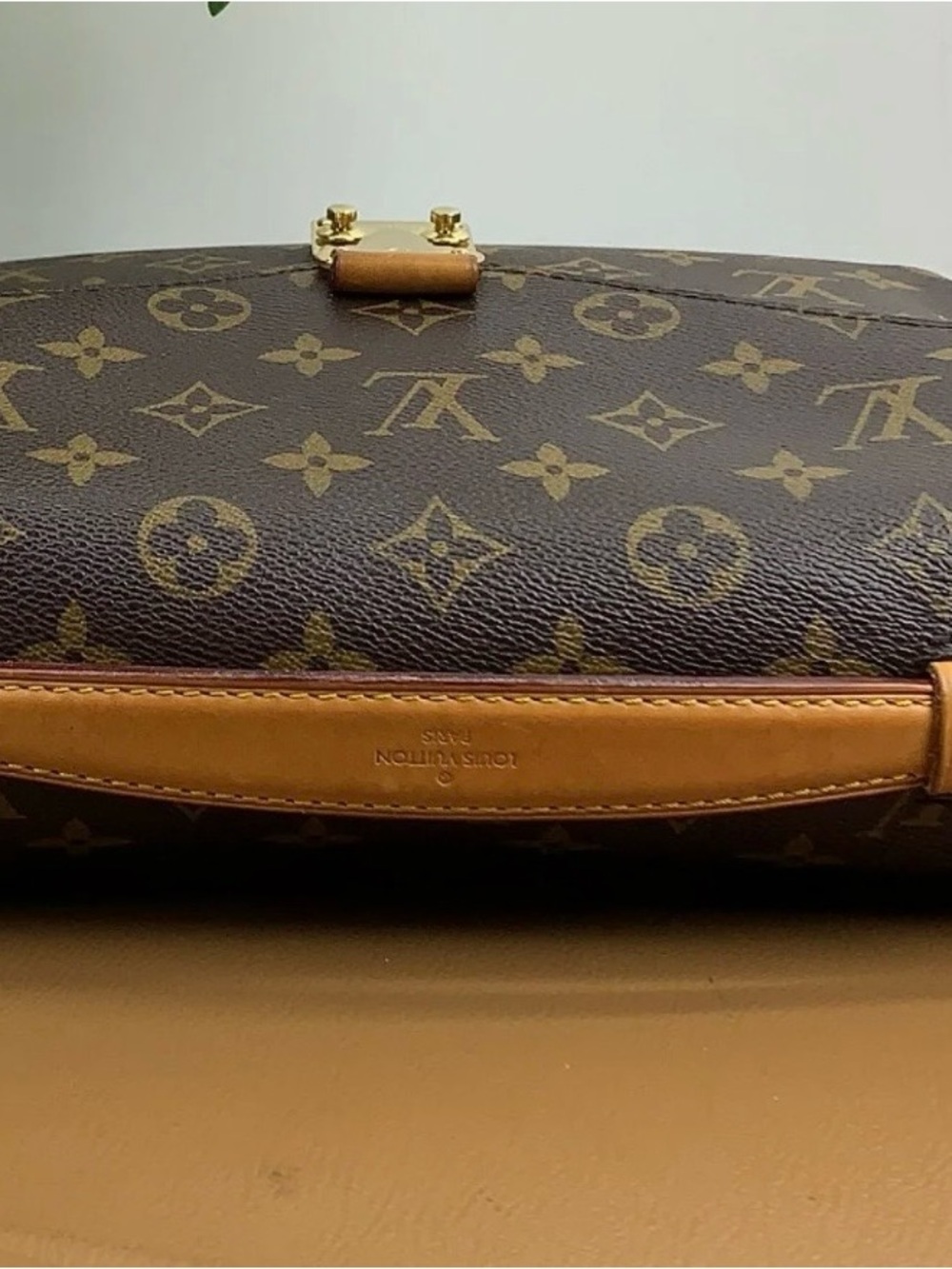 Authentic Louis Vuitton Pochette Métis in Classic Monogram Canvas DR4186 - Picture 5 of 16